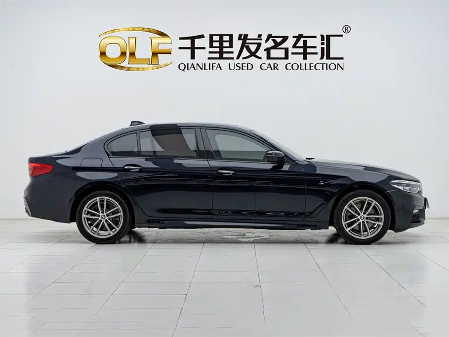 BMW 5 Series 2018 525Li M Sport Package фото 8
