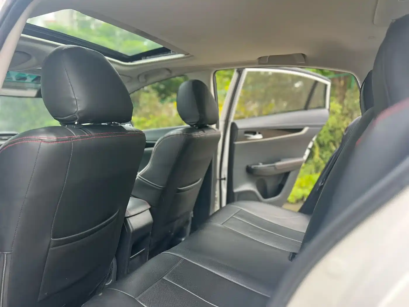 Haima Familia F5 2018 2018 1.6L Automatic Elite