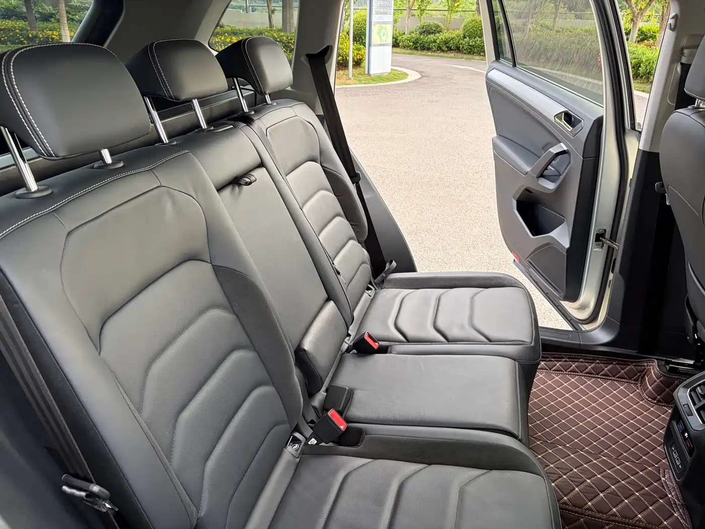 Volkswagen Tiguan L 2020 330TSI Auto 2WD Smart Luxury China VI фото 19