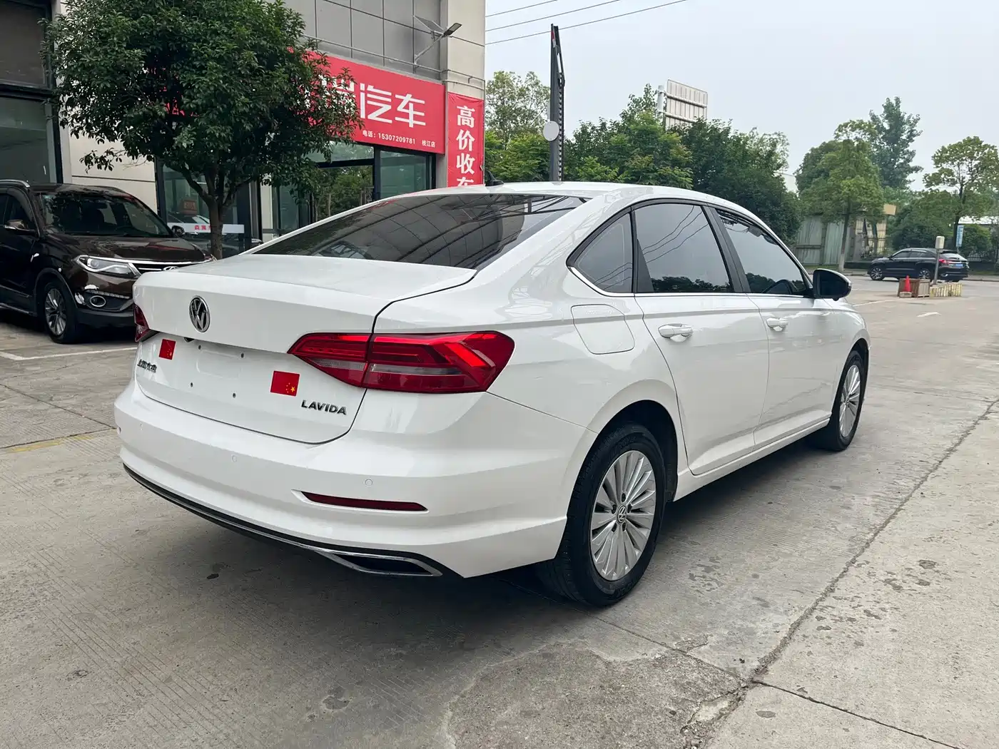 Фото 4 - Volkswagen Lavida
