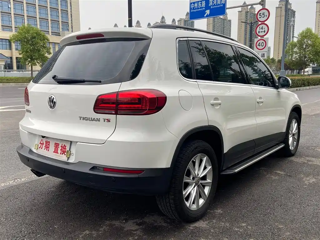 Volkswagen Tiguan 2015 1.8TSI Automatic 2WD Comfortline фото 12