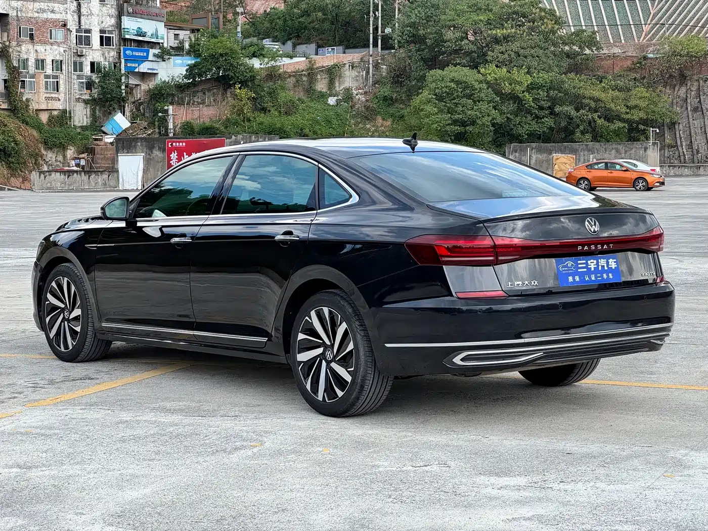 Photo 6 - Volkswagen Passat
