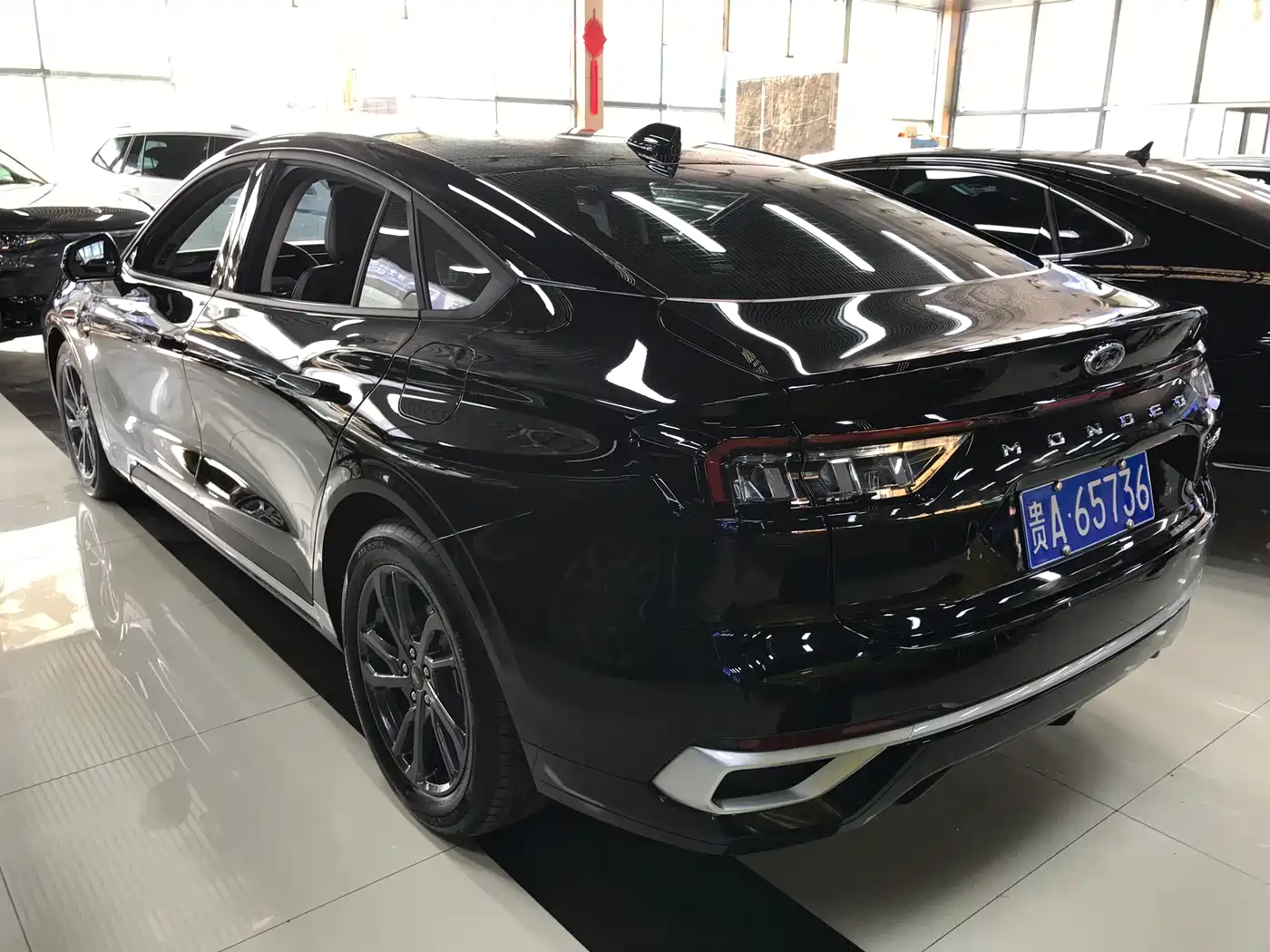FORD MONDEO