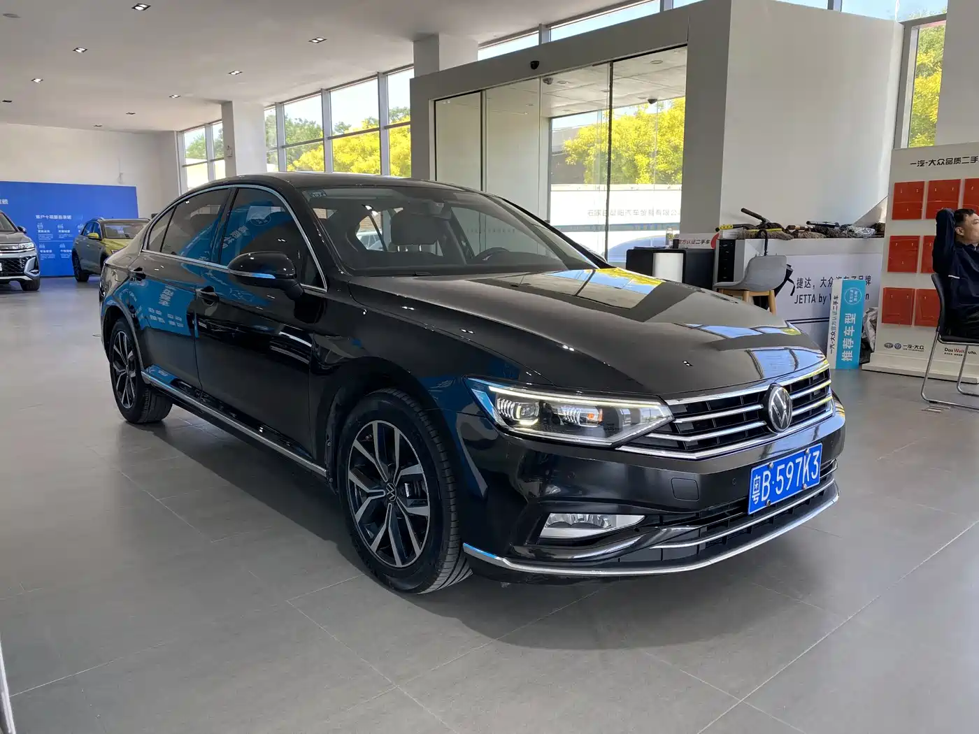 Volkswagen Magotan 2020 330TSI DSG Leading фото 3