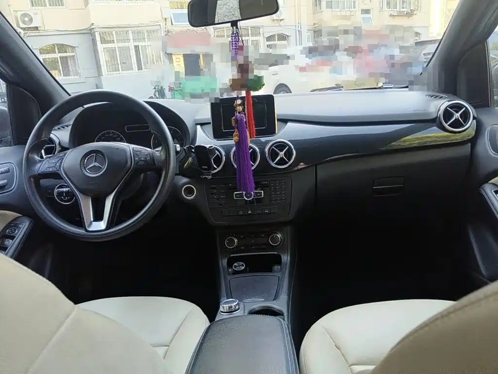 Mercedes-Benz B-Class 2013 2012 B 180
