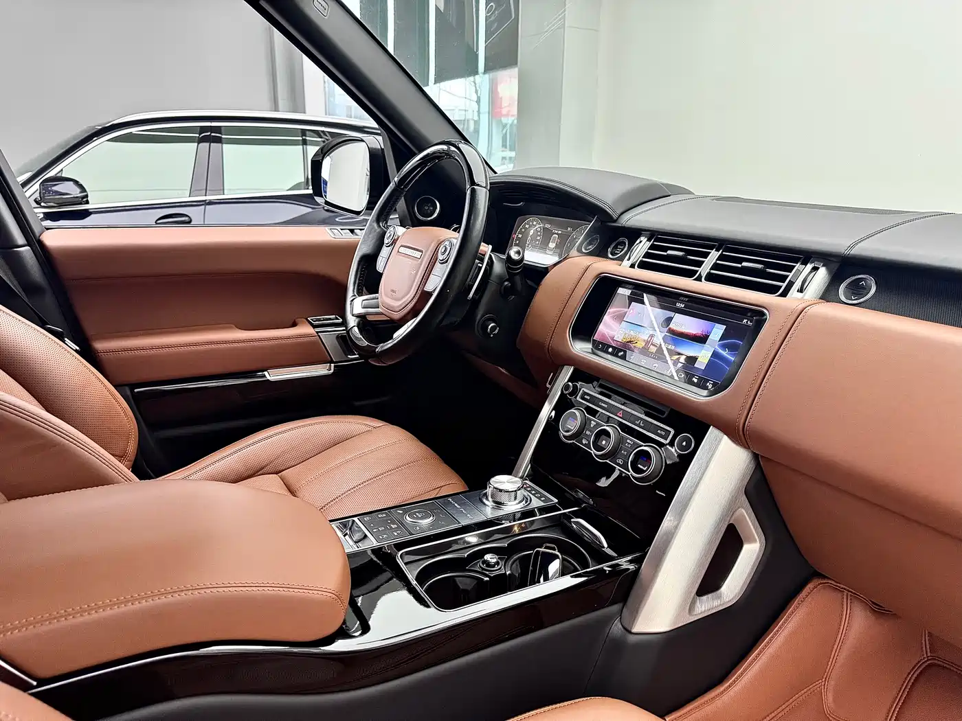 Land Rover Range Rover 2017 5.0 SC V8 AB Ultimate Autobiography LWB фото 14