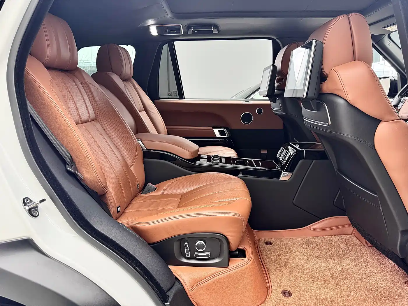 Land Rover Range Rover 2017 5.0 SC V8 AB Ultimate Autobiography LWB фото 12
