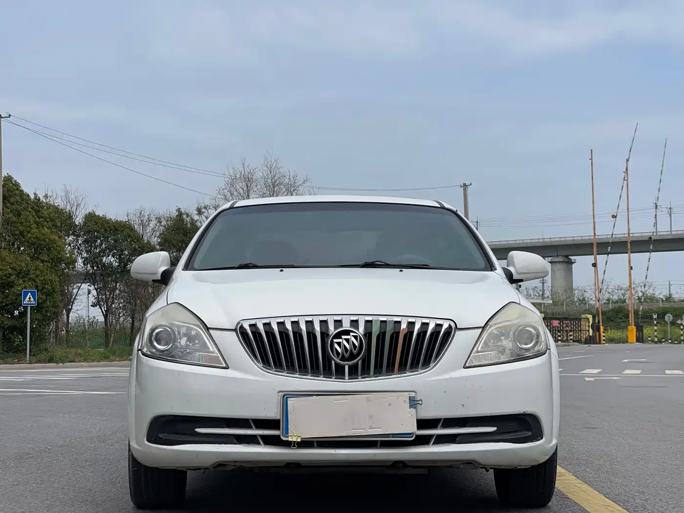 Buick Excelle 2015 1.5L Manual Classic фото 2