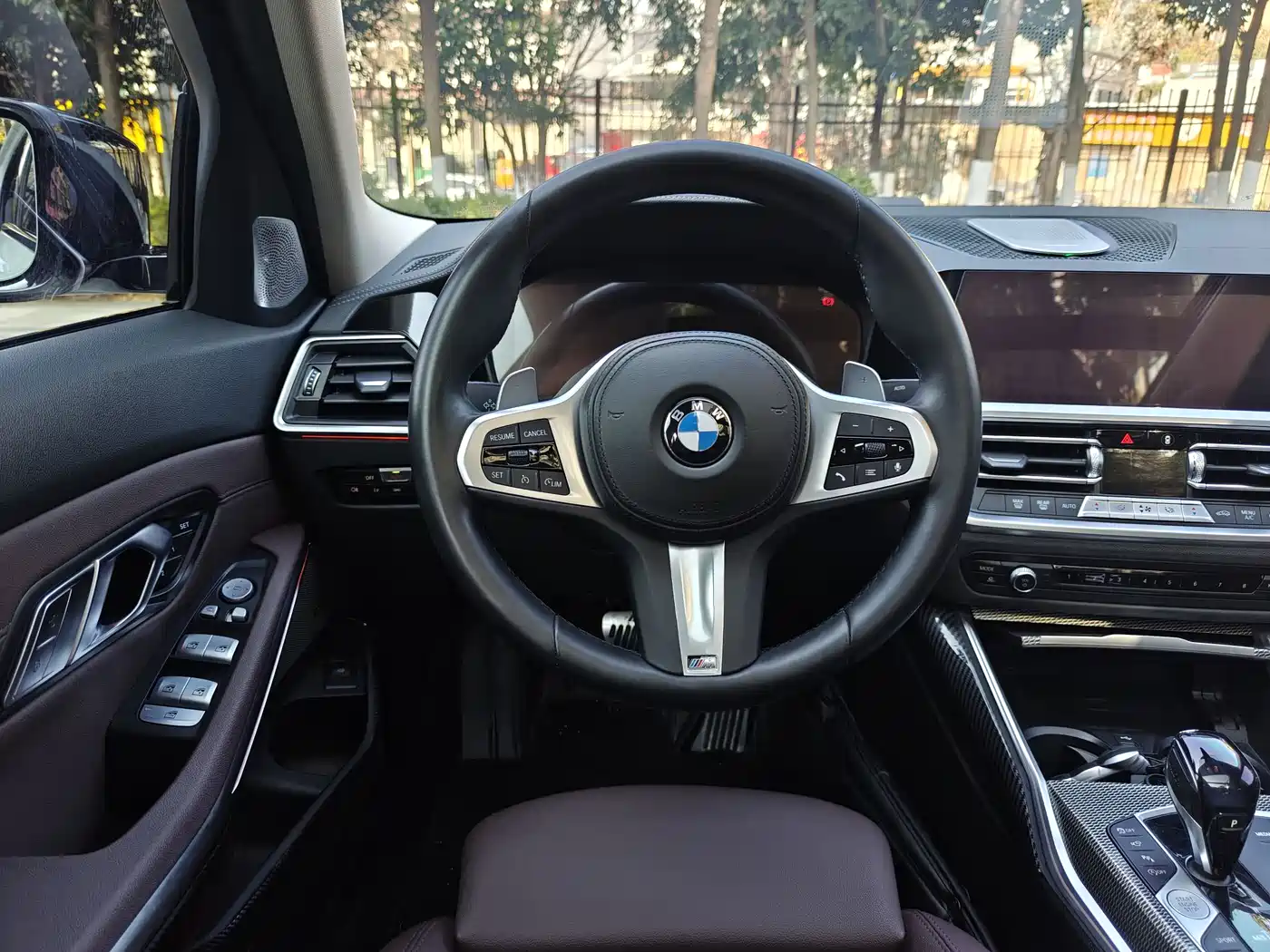 BMW 3 Series 2021 325Li M Sport Night Edition фото 12