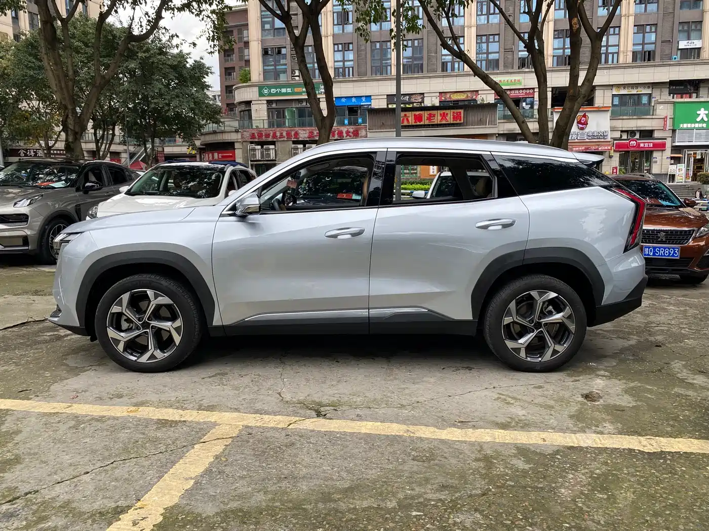 GEELY AUTOMOBILE BOYUE L