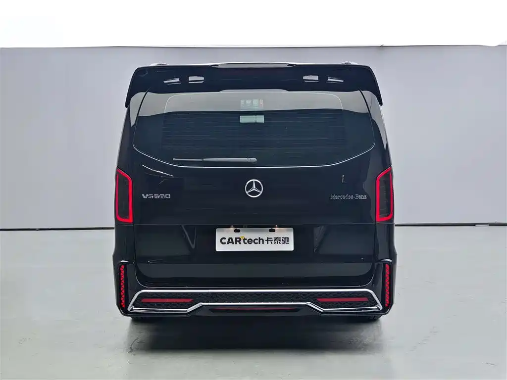 Mercedes-Benz Vito 2024 2.0T Business 7-Seater фото 4