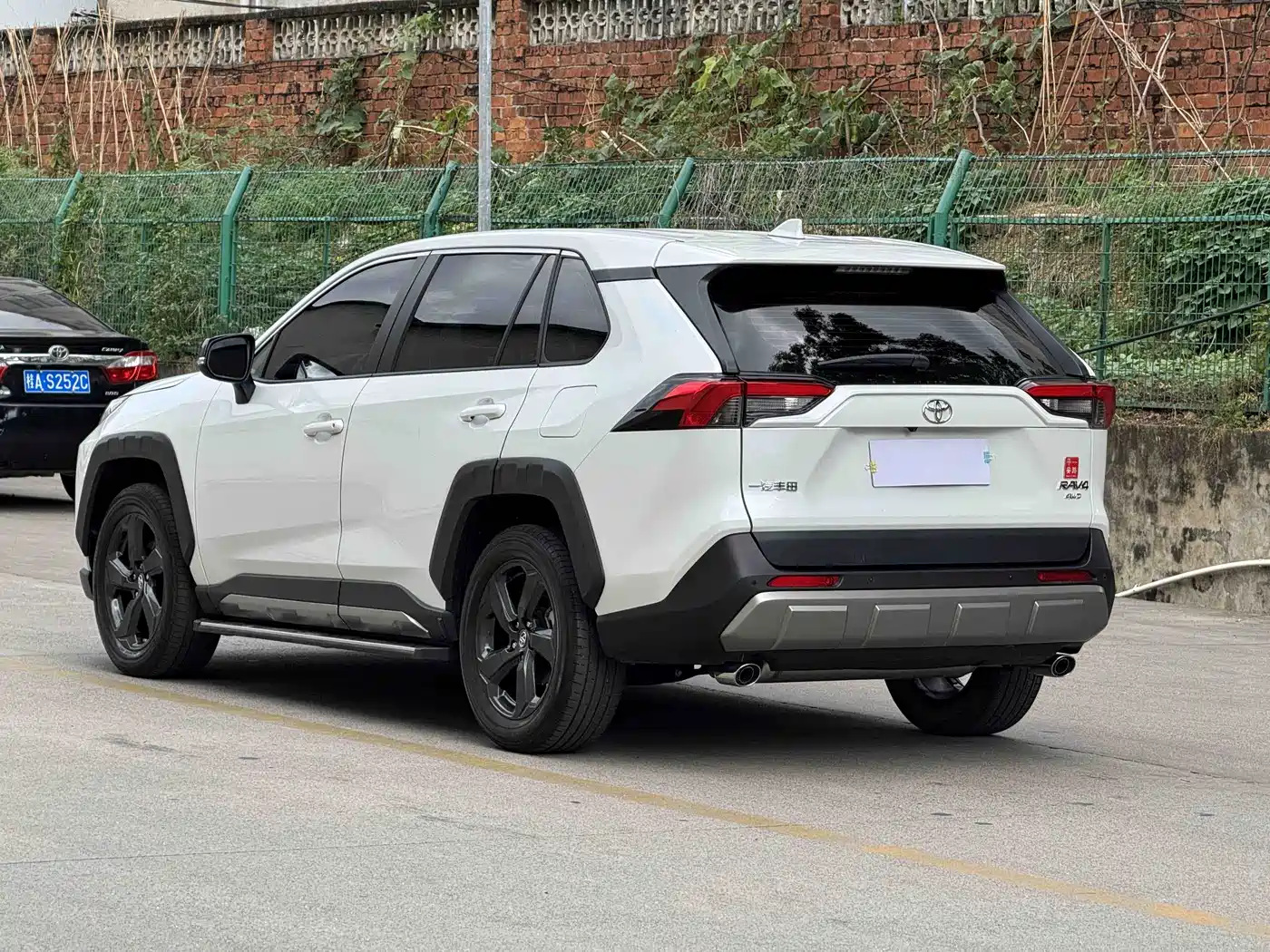 TOYOTA RAV4 RONGFANG