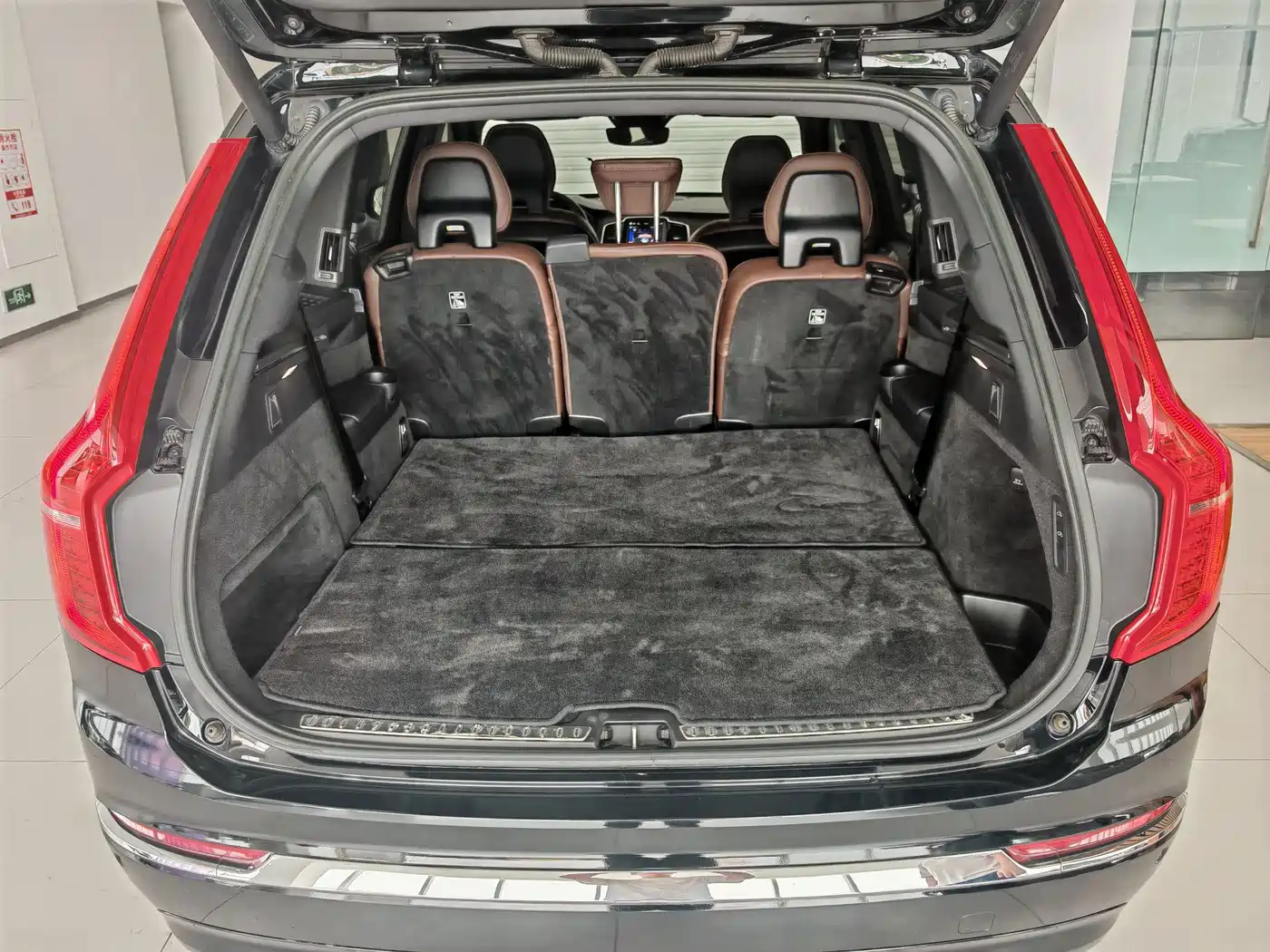 Volvo XC90 Plug-in Hybrid 2023 2023 T8 RECHARGE Intelligent Premium Luxury Edition 7-seater