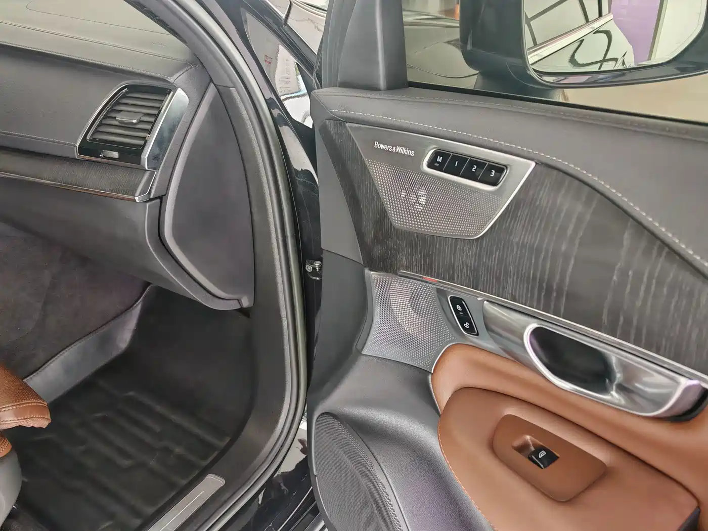 Volvo XC90 Plug-in Hybrid 2023 2023 T8 RECHARGE Intelligent Premium Luxury Edition 7-seater