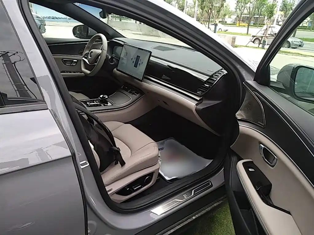 BYD Han 2025 DM-i Smart Driving Edition 125KM LiDAR Flagship фото 25