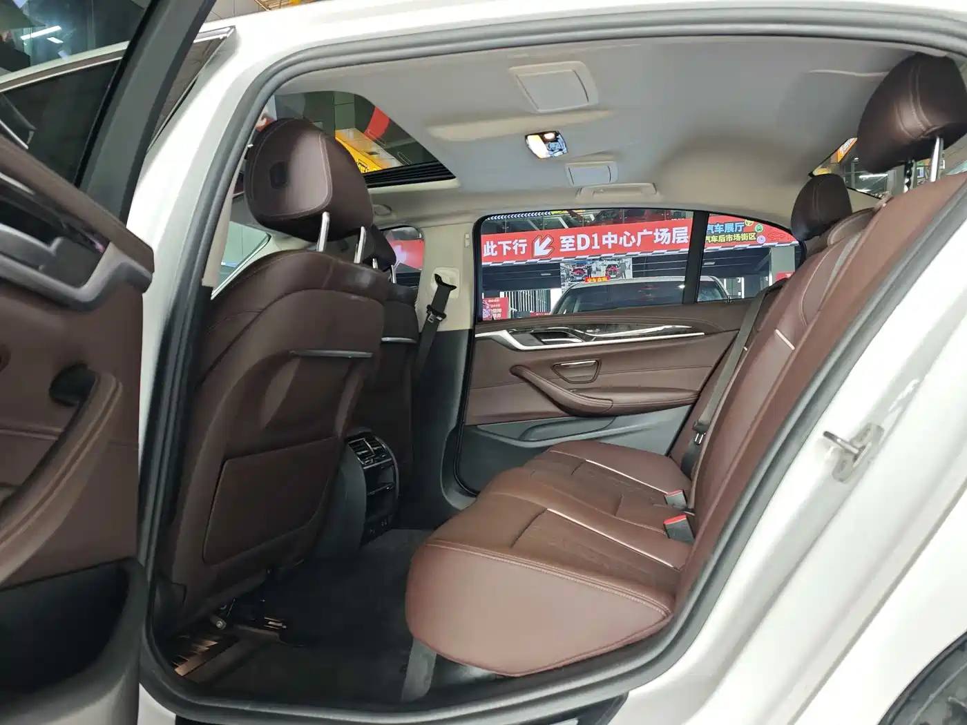 BMW 5 Series 2022 525Li Luxury Package фото 16