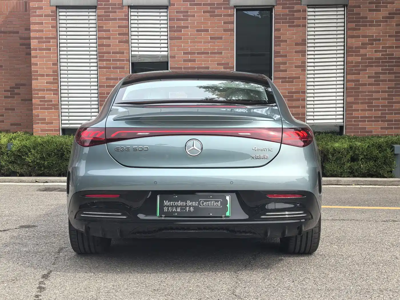 Mercedes-Benz EQE 2025 Model 500 4MATIC Luxury Edition фото 4