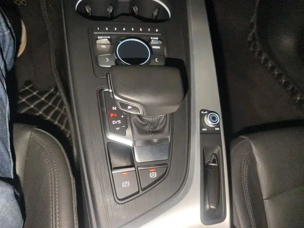 Audi A4L 2019 40 TFSI Fashion (China VI) фото 7