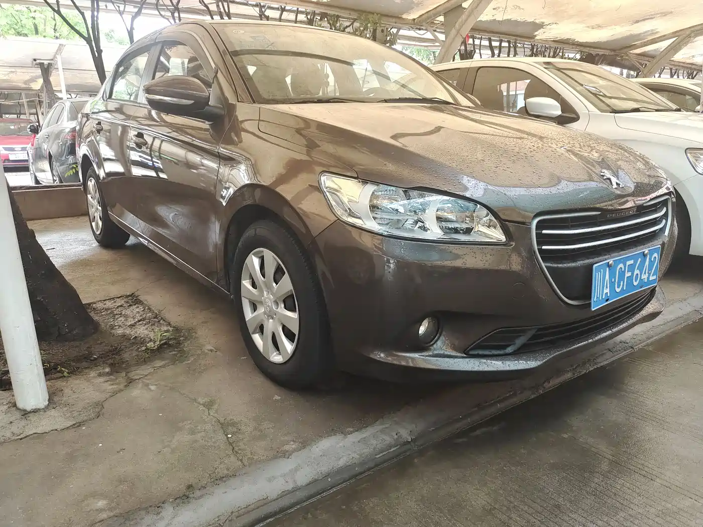 Peugeot 301 2014 1.6L Automatic Comfort Edition фото 3