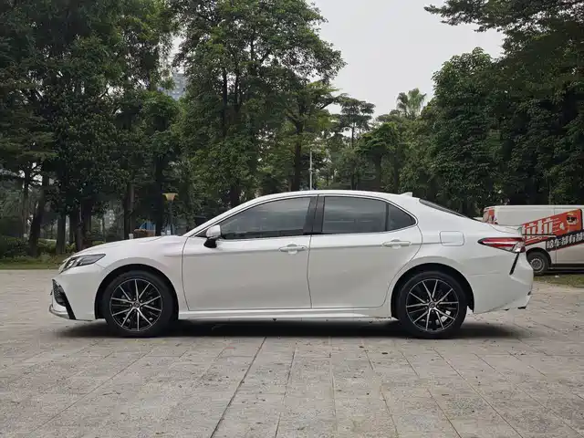Toyota Camry 2021 2.0S Sporty Edition — фото 4