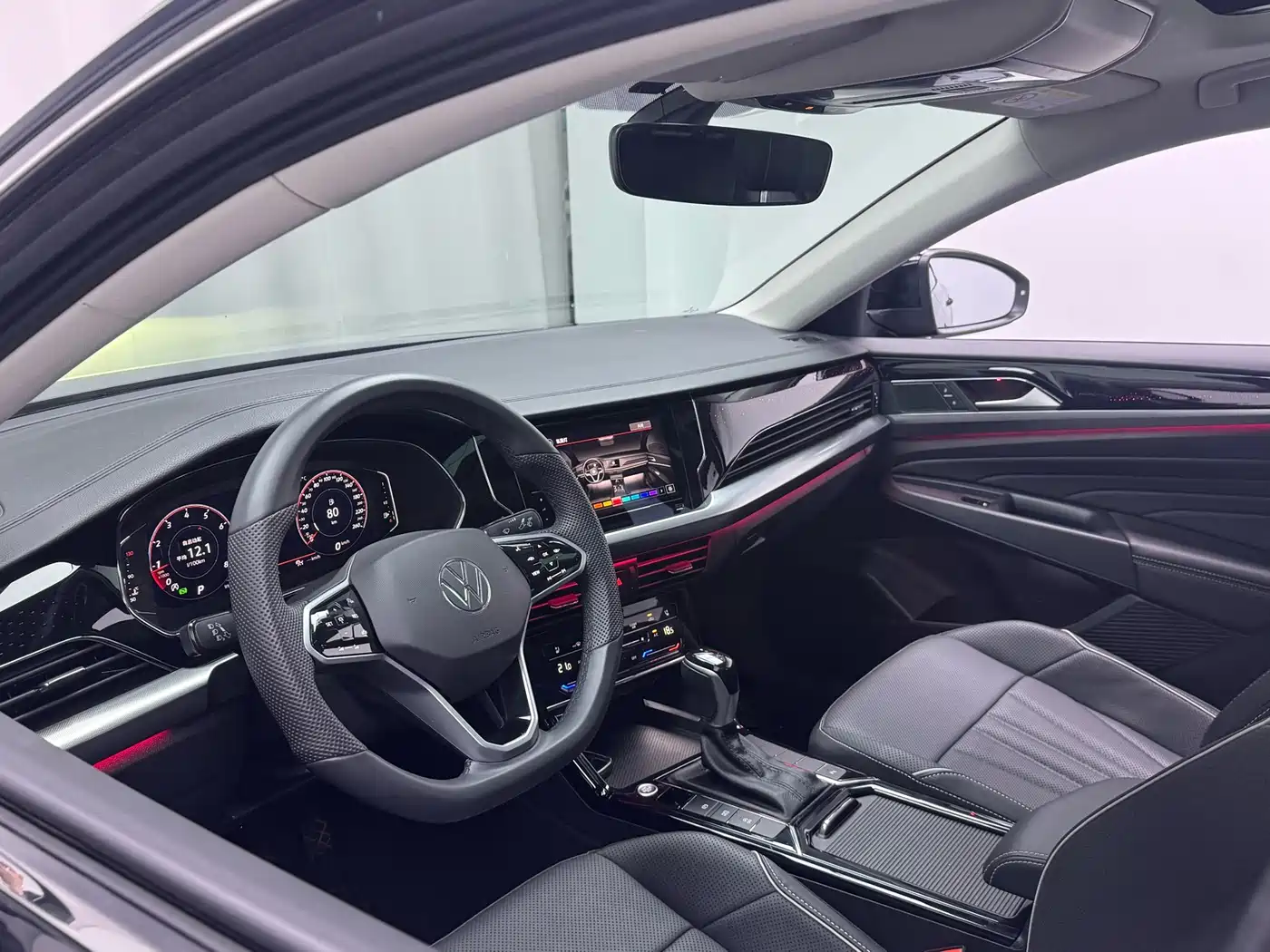 Volkswagen Passat 2024 330TSI Starlight Elite Edition фото 7