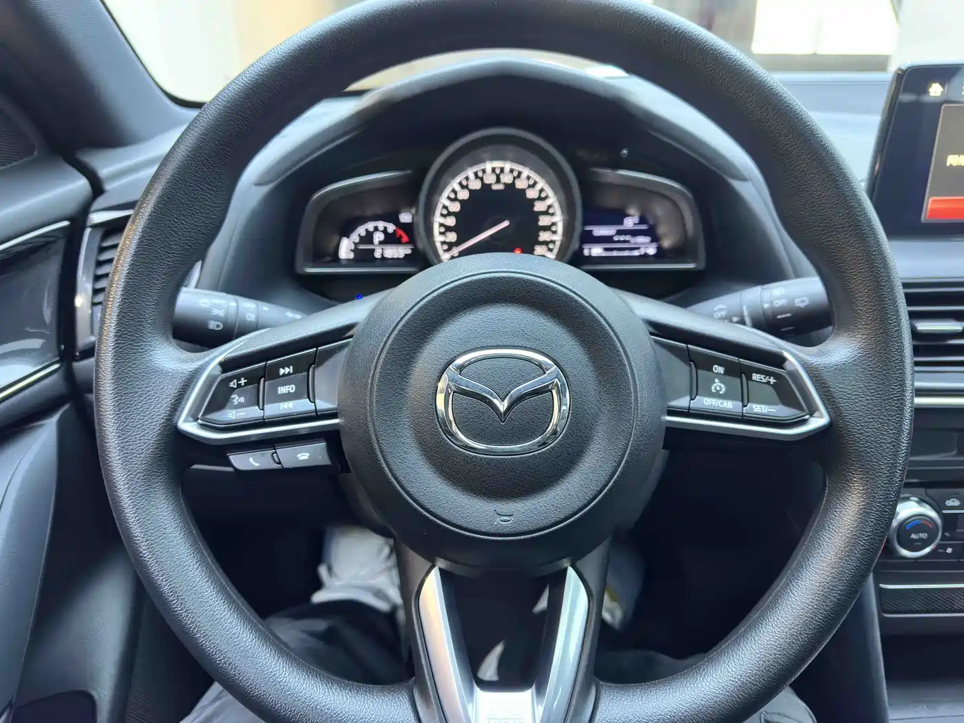 MAZDA CX-4