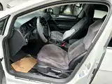 صورة 4 - Volkswagen Golf