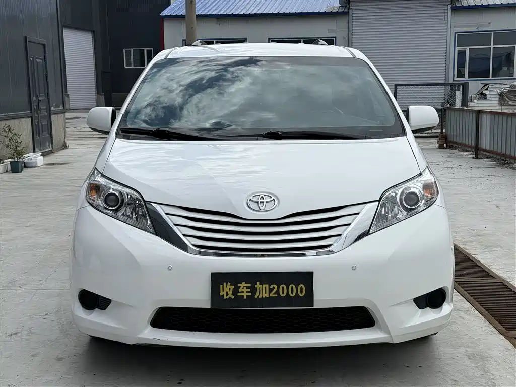 Toyota Sienna 2015 3.5L 4WD L