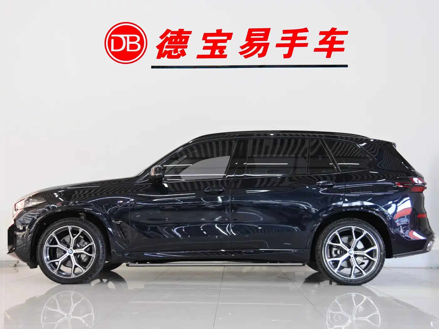 BMW X5 2023 xDrive 30Li Premium M Sport Black Night Package фото 3