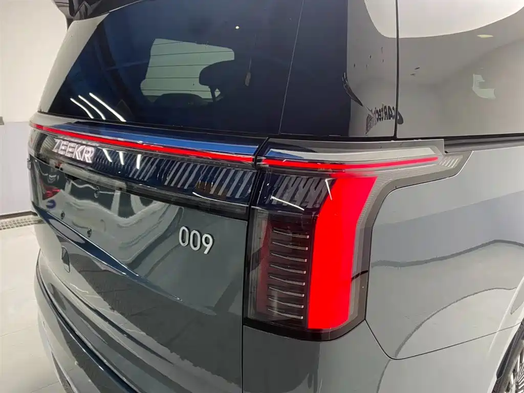 ZEEKR EXTREME KRYPTON 009