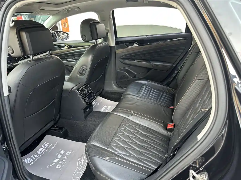 VOLKSWAGEN PASSAT NEW ENERGY