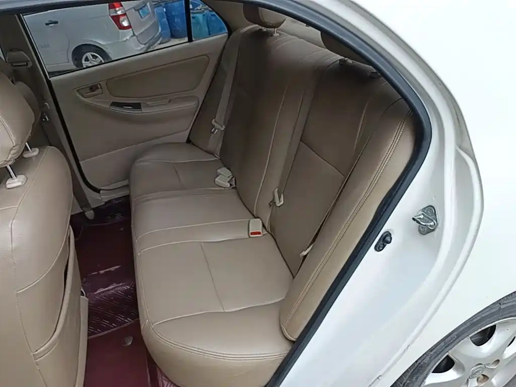Toyota Corolla 2013 1.6L Automatic Excellence Edition фото 17