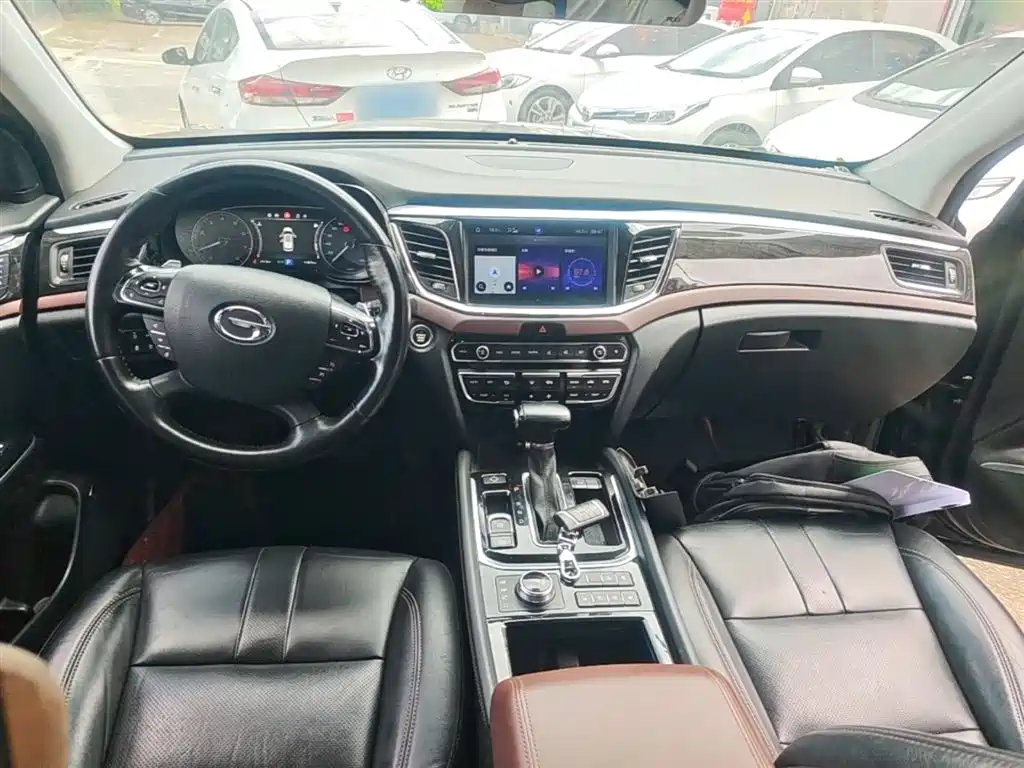 GAC Trumpchi Trumpchi GS8 2017 320T AWD Luxury Smart Connect (7-Seater) фото 10