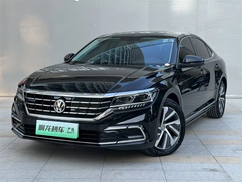VOLKSWAGEN PASSAT NEW ENERGY