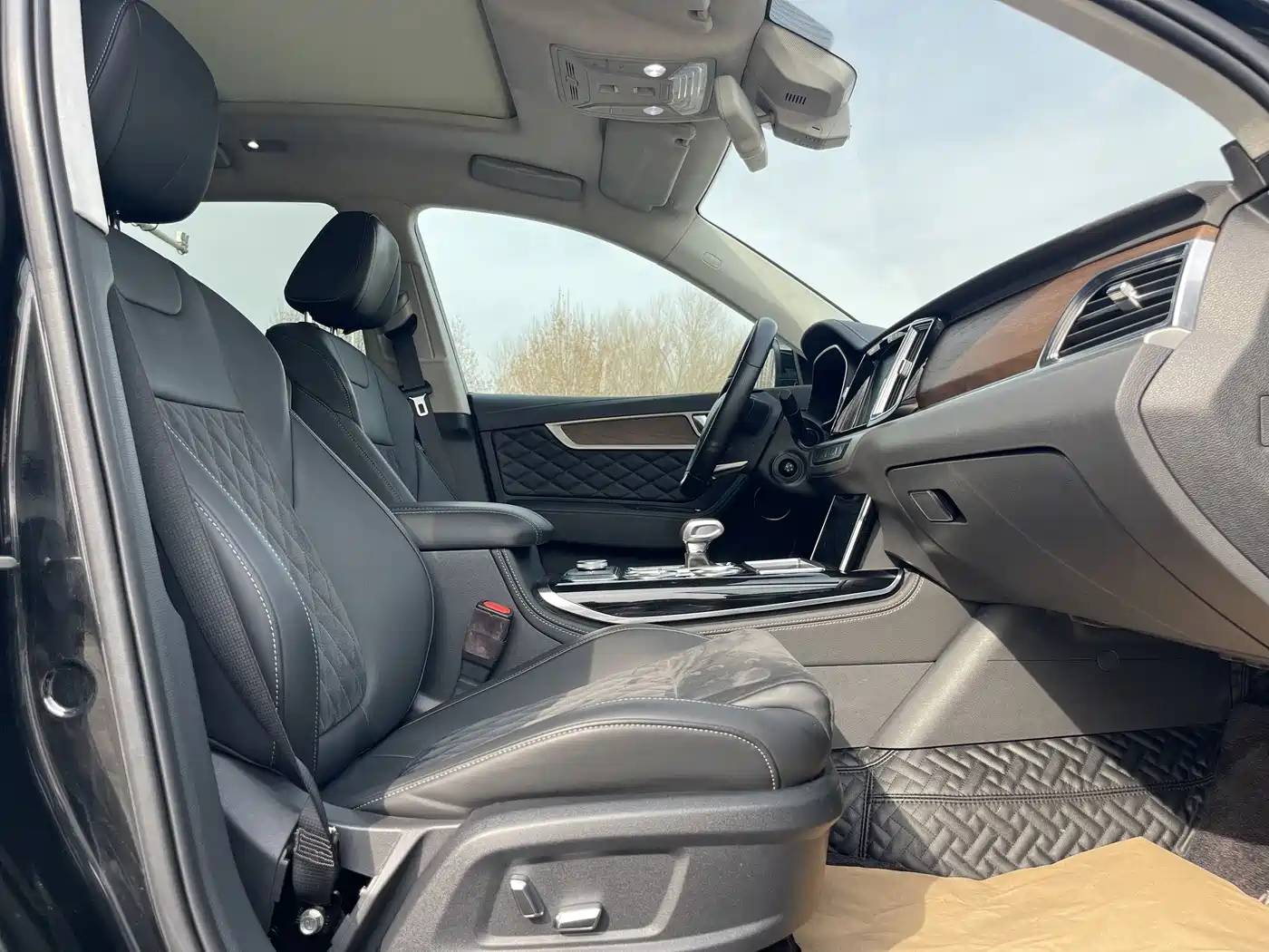 Hongqi HS7 2022 3.0T Automatic 4WD ZhiLian QiXiang Edition 5-seater фото 36