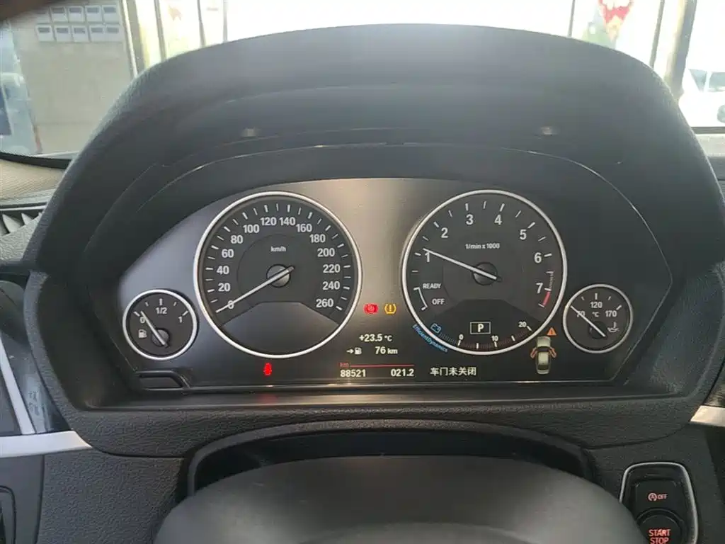 BMW 3 Series 2018 318Li фото 12