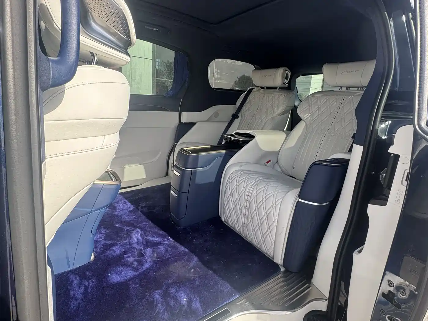 Buick GL8 2020 Avenir Four-Seat Prestige Edition фото 12