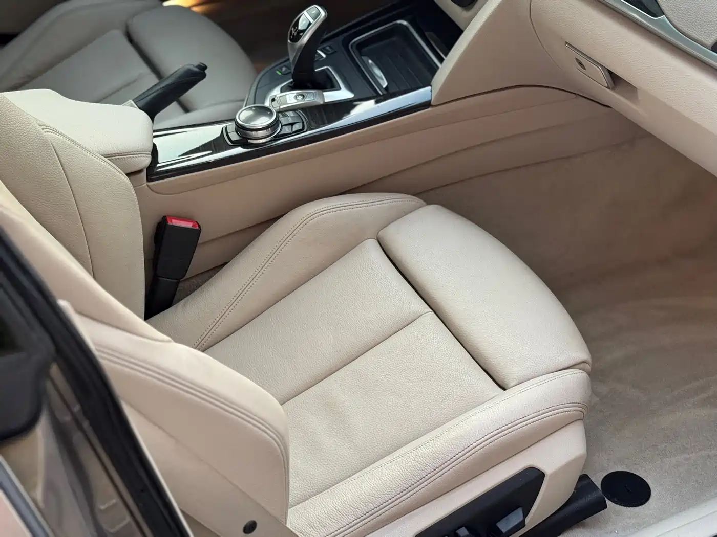 BMW 3 Series GT 2013 335i Trend Design Package фото 14