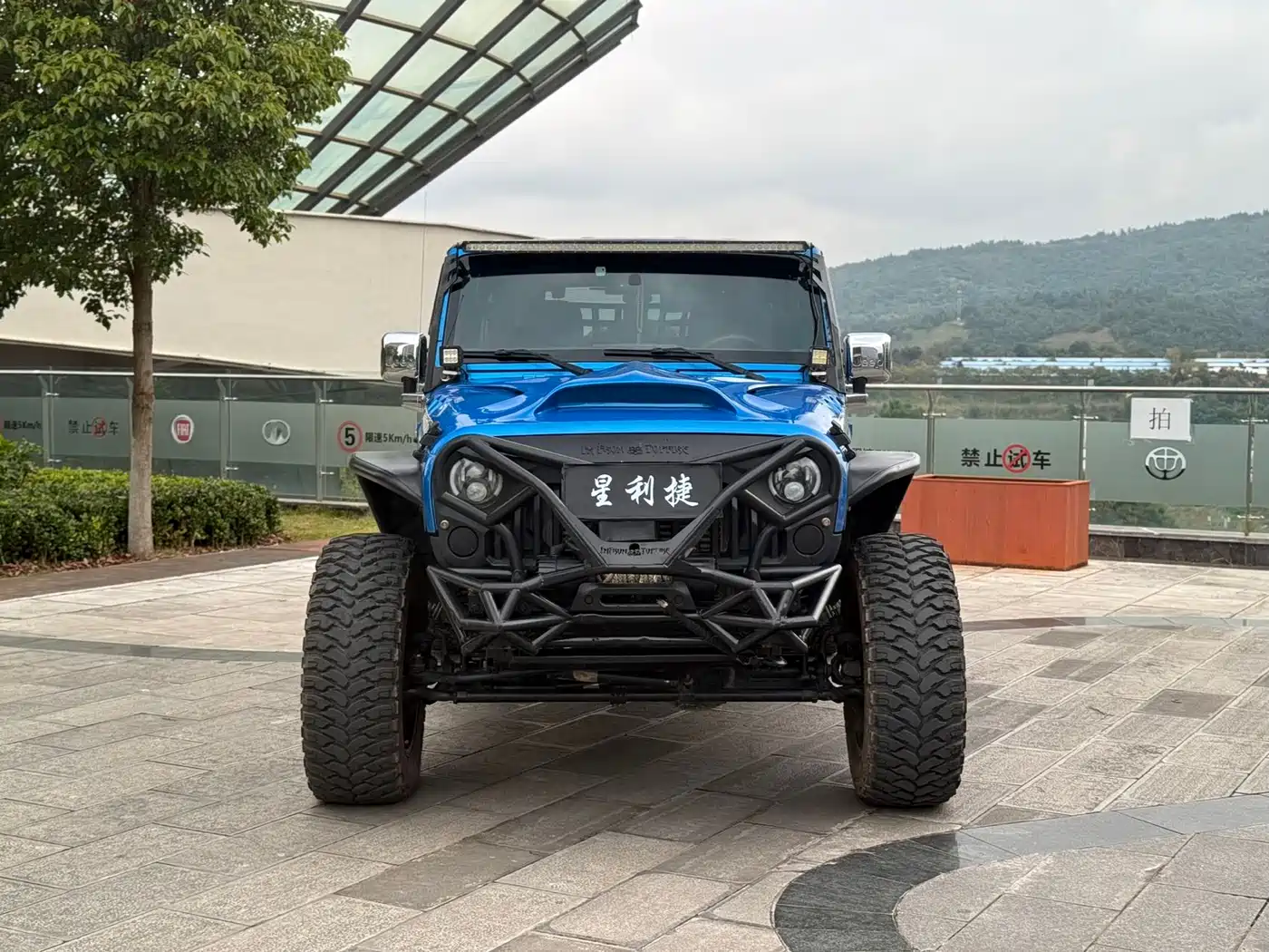 Photo 2 - Jeep Wrangler