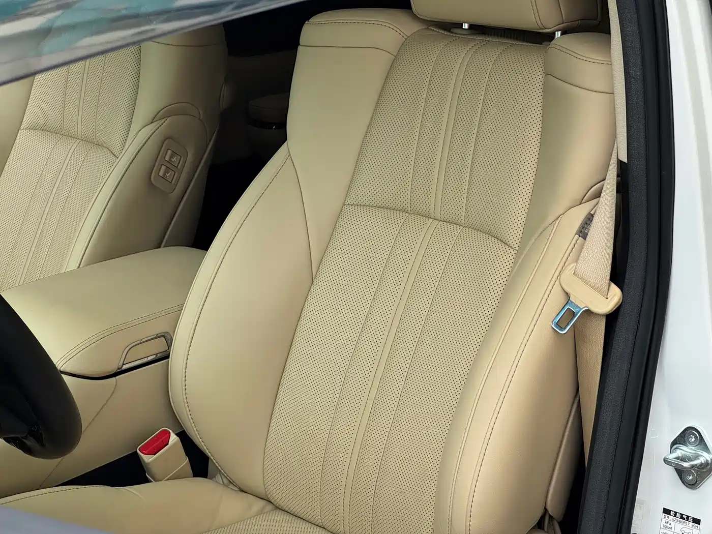 Toyota Vellfire 2020 Twin Engine 2.5L HV Premium Edition фото 10