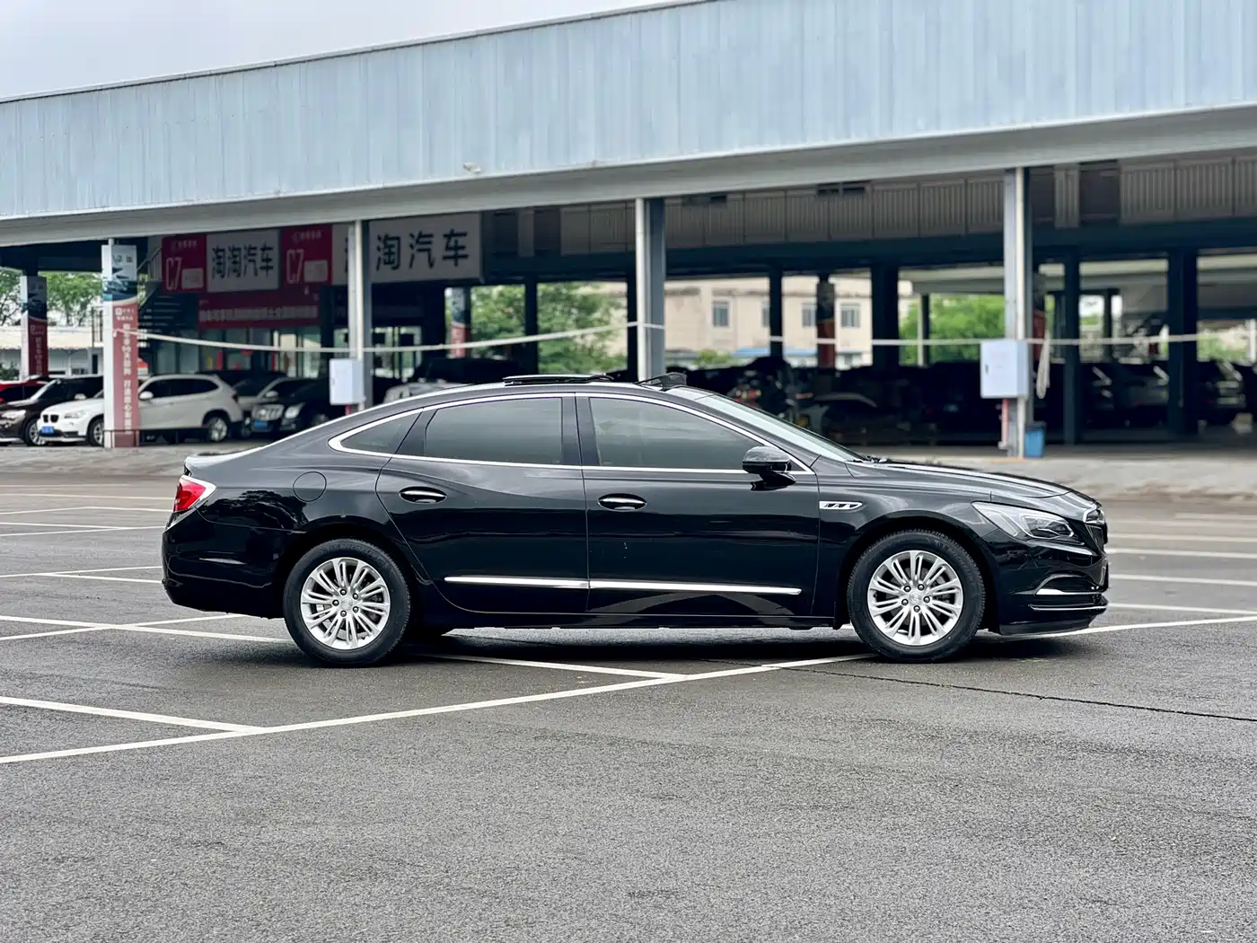Buick LaCrosse 2018 Model 20T Elite Edition фото 4