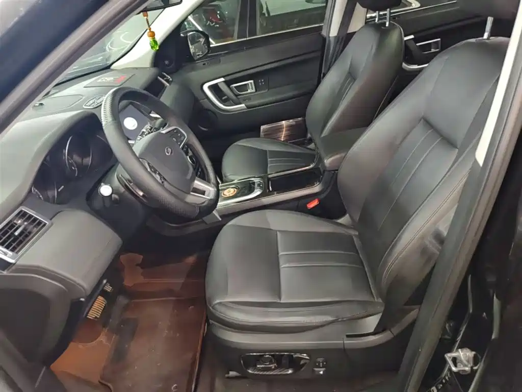 Land Rover Discovery Sport 2018 240PS HSE Edition фото 15