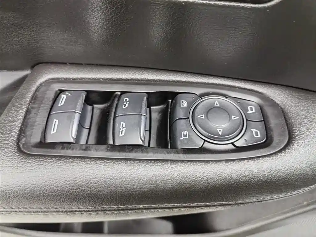 Cadillac XT5 2018 25T Luxury фото 9