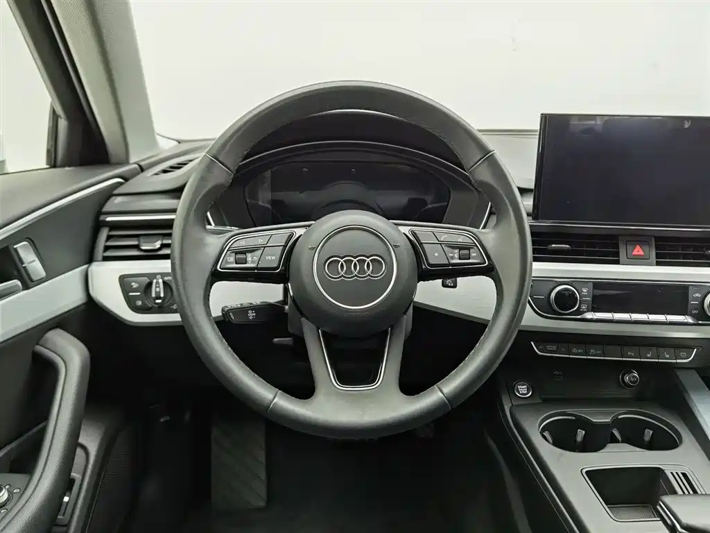 Audi A4L 2024 40 TFSI Fashion Dynamic фото 11