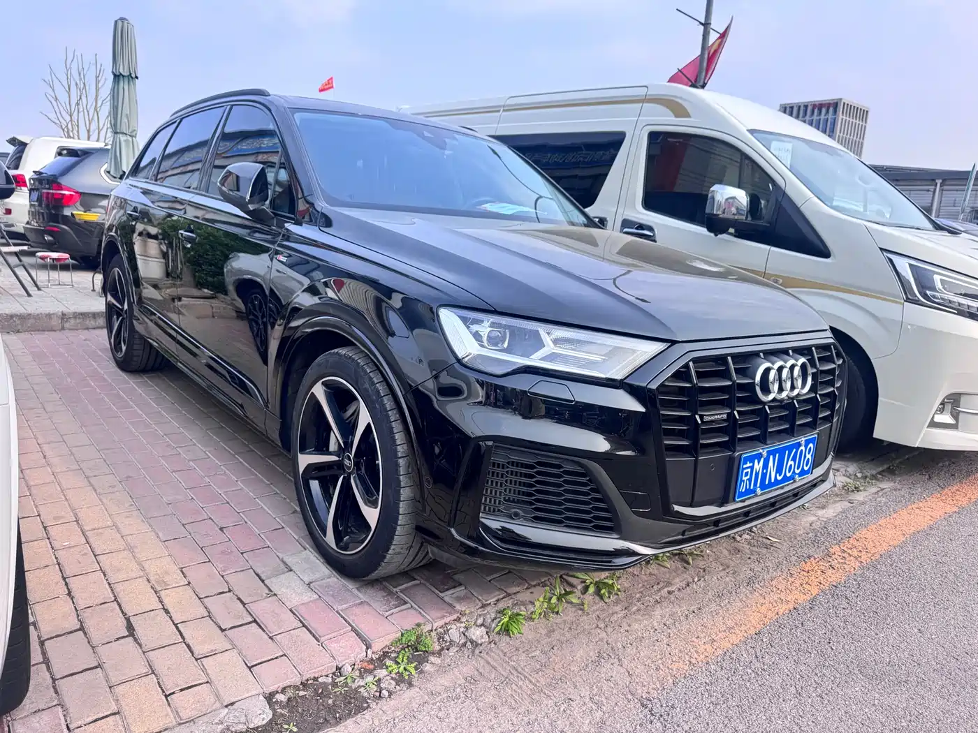 AUDI Q7