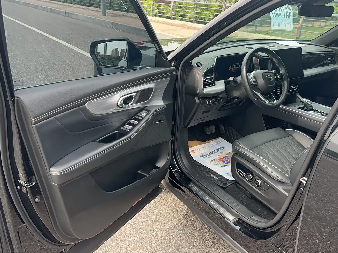 GAC Trumpchi Trumpchi GS8 2022 Pilot Series 2.0TGDI 2WD Luxury Smart Connect Edition (7-Seater) фото 14