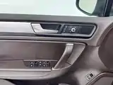 Фото 7 - Volkswagen Touareg