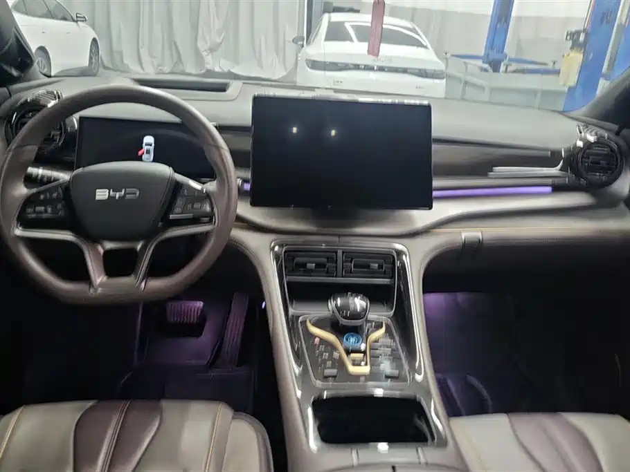 BYD Frigate 07 2024 Glory Edition DM-i 205KM Flagship фото 12