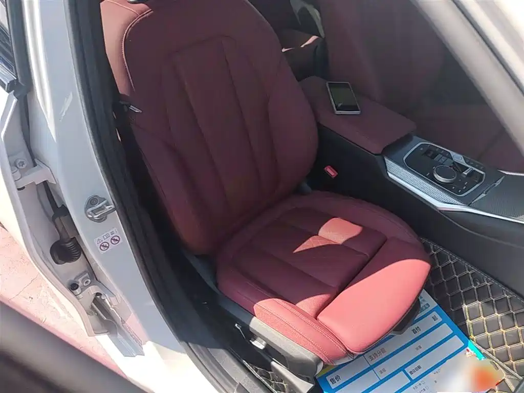 BMW 3 Series 2024 325i M Sport Shadowline Package фото 25