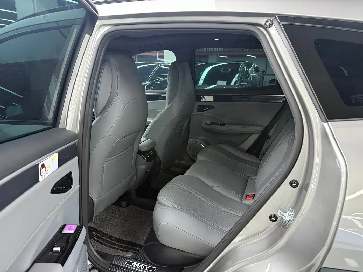 Geely Galaxy Galaxy L7 2025 2025 EM-i 115km Explorer Edition